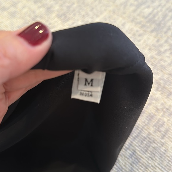 Ramy Brook silk v-neck long sleeve blouse. - Picture 5 of 6